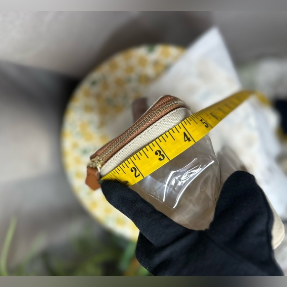 NWT Henny + Lev The Max Canvas Makeup Case Trunk - Picture 9 of 11